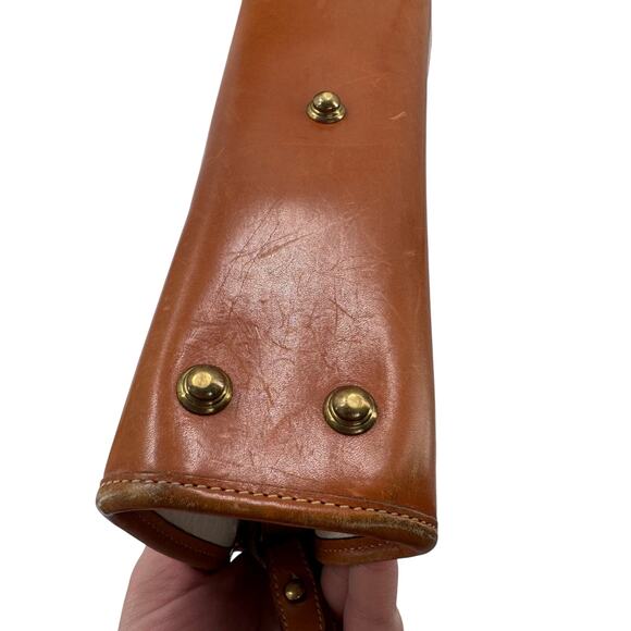 Vintage Dooney and Bourke white and brown leather crossbody bag - Picture 8 of 15